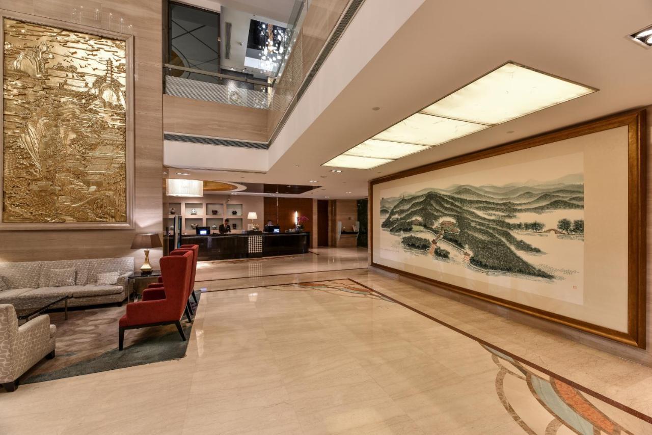 Hotel Equatorial Shanghai Buitenkant foto